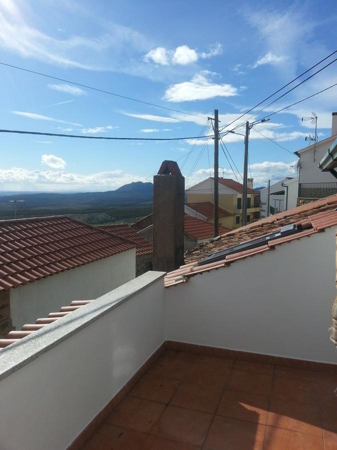 Casa Do Alecrim Villa Penha Garcia Esterno foto